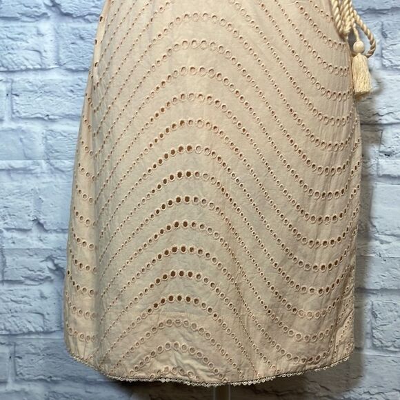 French Connection Short Sleeve Eyelet Dress with Tie Size 6 - Picture 6 of 11